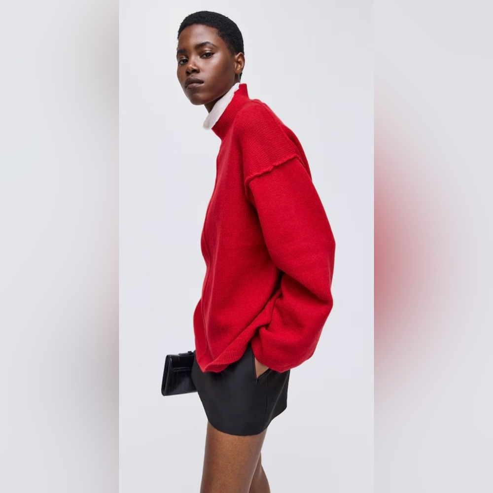 ✨ NWT H&M Seam Detail Mock Turtleneck Oversized Red Sweater Small ✨